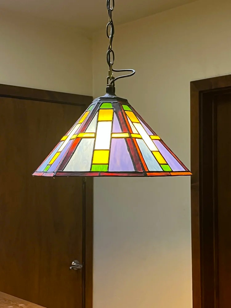 Multicolor geometric pendant lamp